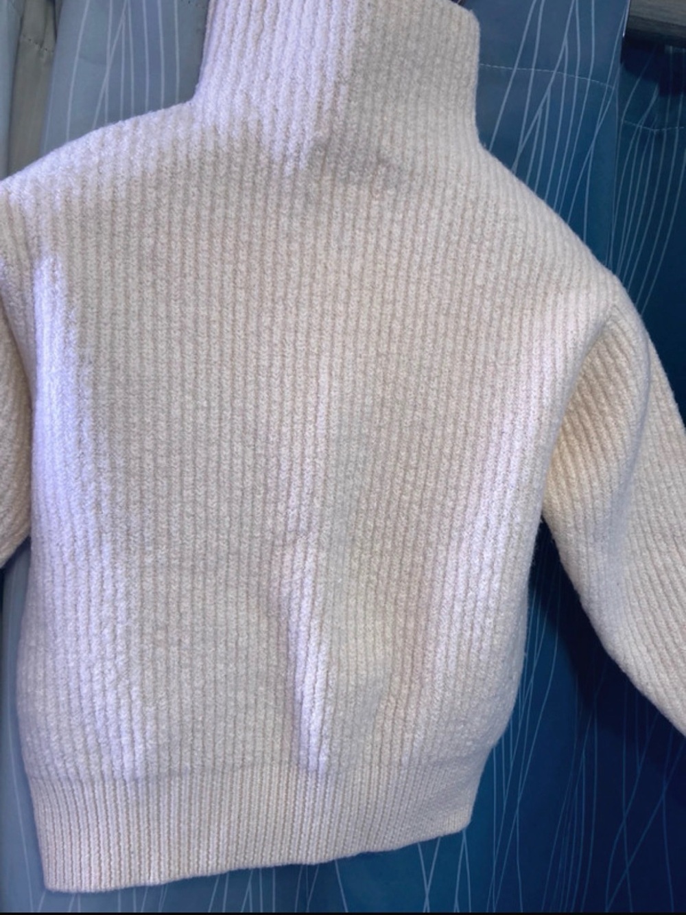 Wilfred Sweater 100% Merino Wool Woman Aritzia Off White Chunky Mock Neck